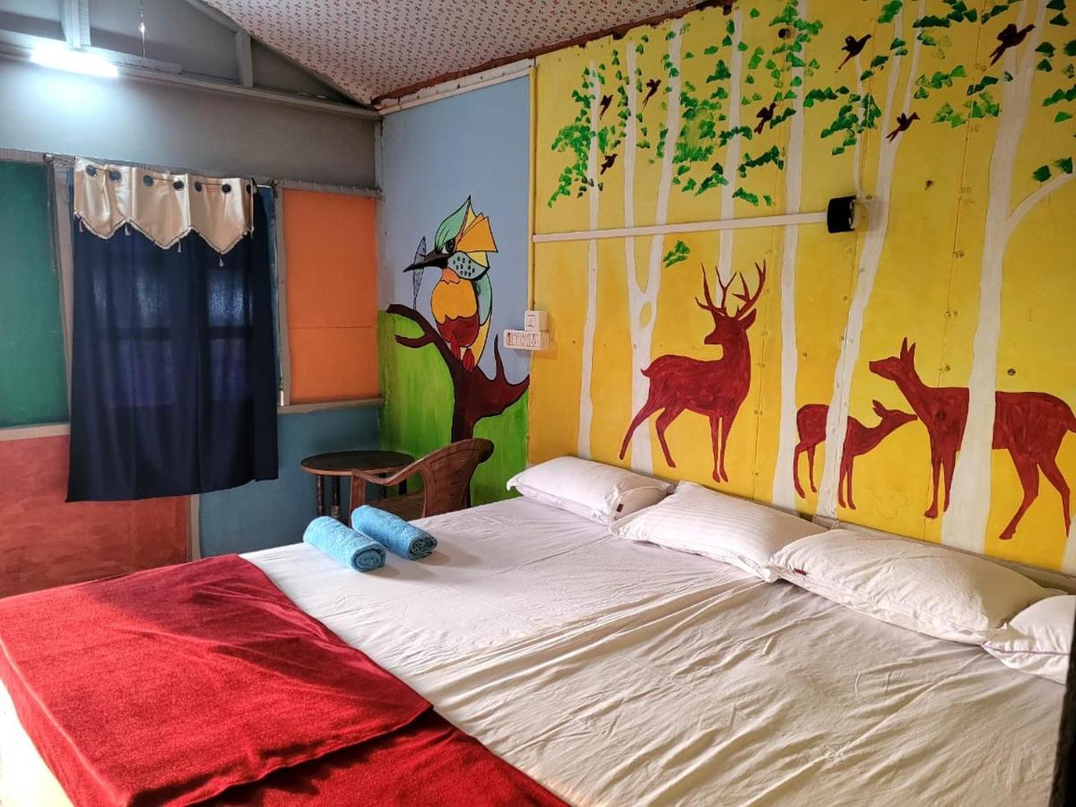 Om D S Cafe 51 & Beach Stay 戈卡尔纳 外观 照片